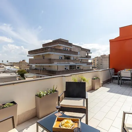 Appartamento Attico180 - Attico In Centro Con Terrazza - Wifi E Netflix Oristano